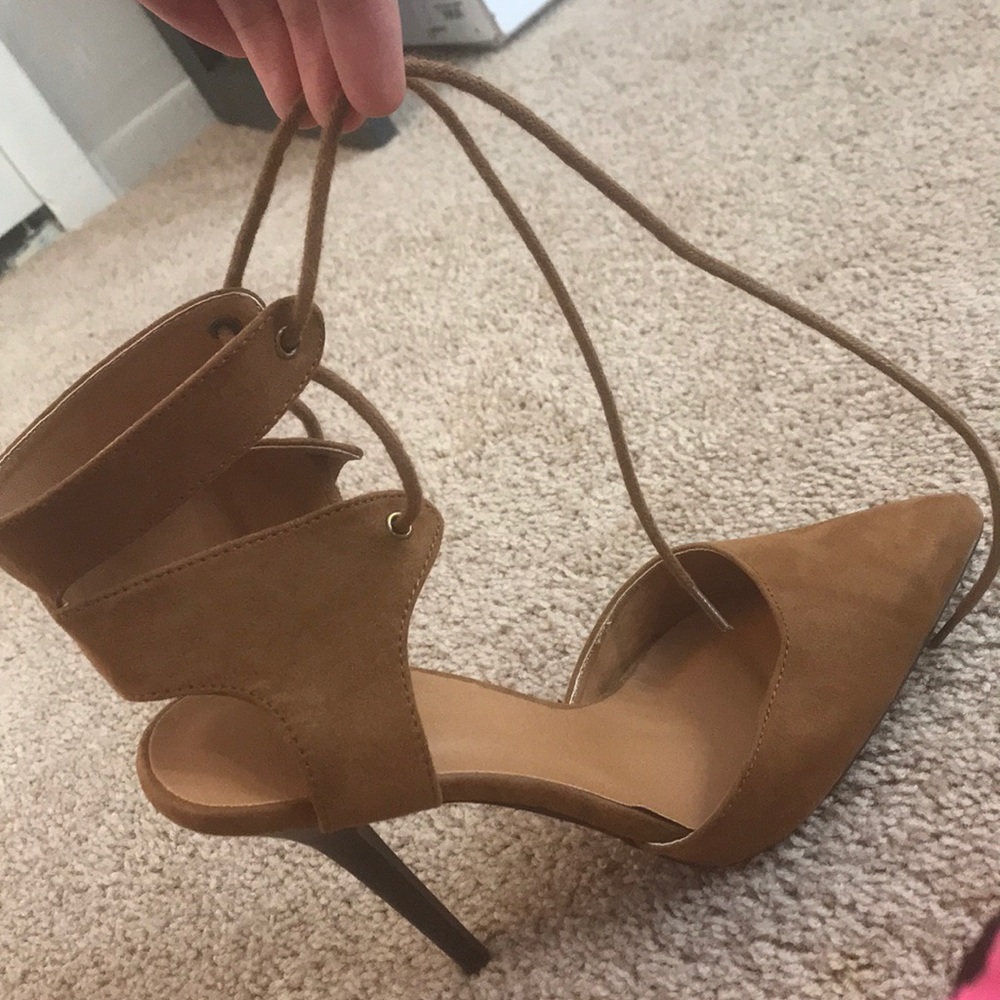 Charlette Russe heels (true to color) - Picture 2 of 3